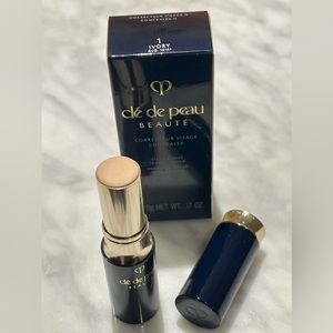 Cle de Peau Concealer